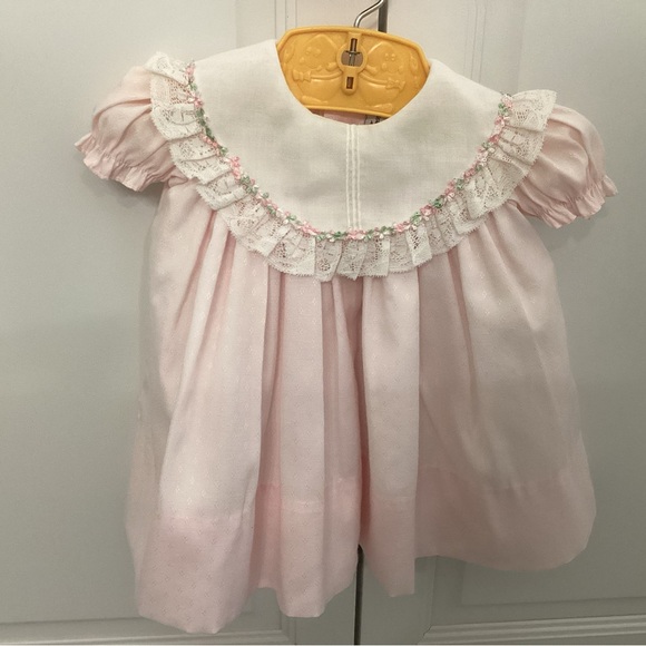 Vintage Saks Fifth Avenue 6 month dress beautiful for Spring and Summer! - Picture 2 of 4